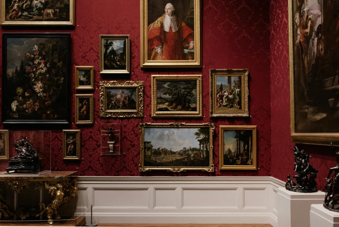museum interior design with exhibition display