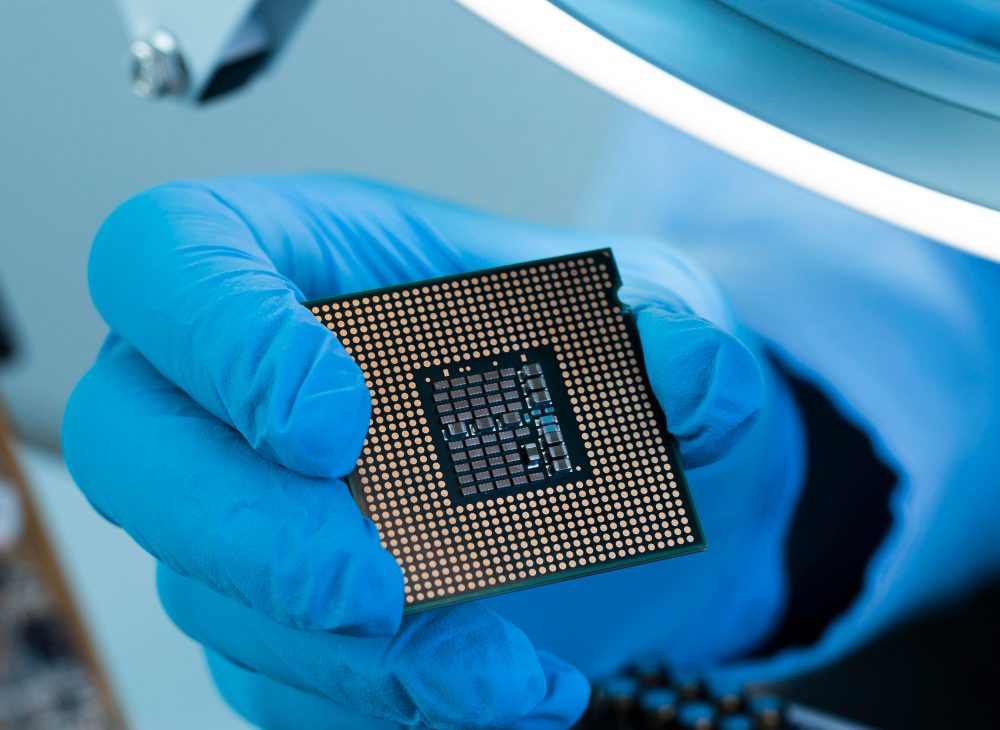 Chip production with die sorting and inspection solutions.