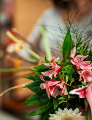 A stunning arrangement of roses and lilies for Mother's Day flower bouquet in Malaysia.